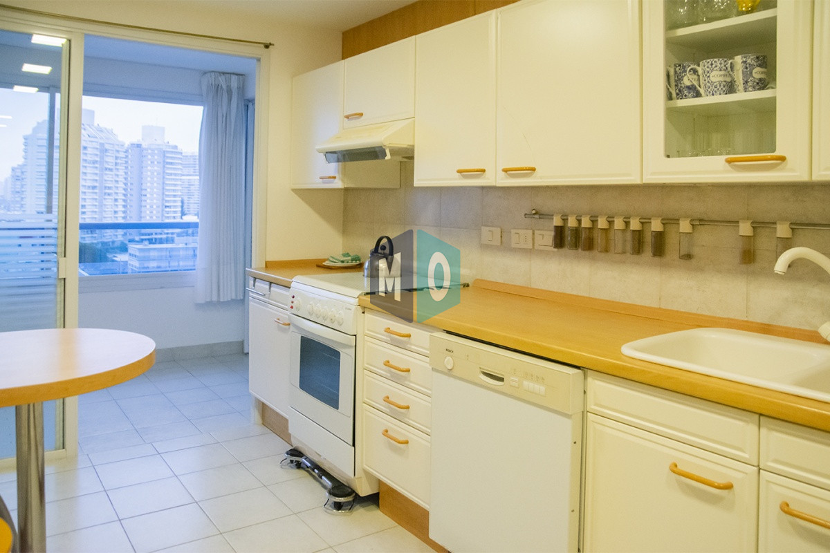 Apartamento ID.587 - Departamento en venta de 3 dormitorios en Torre Nueva York.