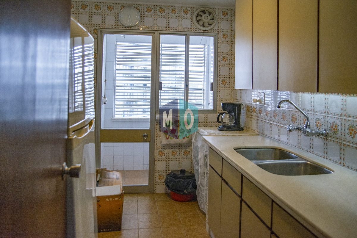 Apartamento ID.948 - Apartamento en Venta de 3 dormitorios en parada 2 de playa brava, cerca de servicios en Punta del Este 