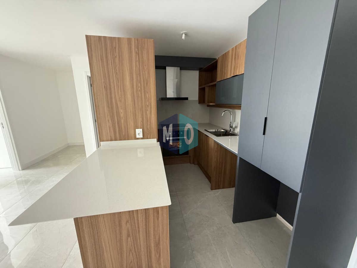 Apartamento ID.1174 - Vende apartamento de 1 dormitorio y medio en Punta del Este 