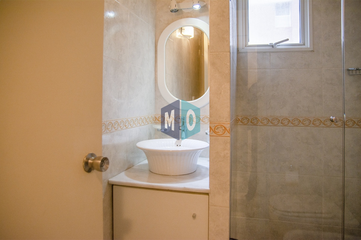 Apartamento ID.372 - Departamento de 3 dormitorio con parrillero en venta , ultimo piso frente al mar, Punta del Este