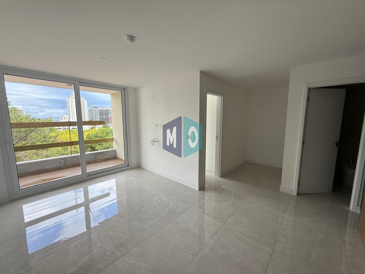 Apartamento ID.1174 - Vende apartamento de 1 dormitorio y medio en Punta del Este 