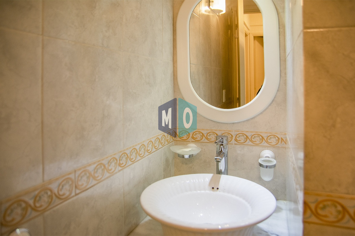 Apartamento ID.372 - Departamento de 3 dormitorio con parrillero en venta , ultimo piso frente al mar, Punta del Este