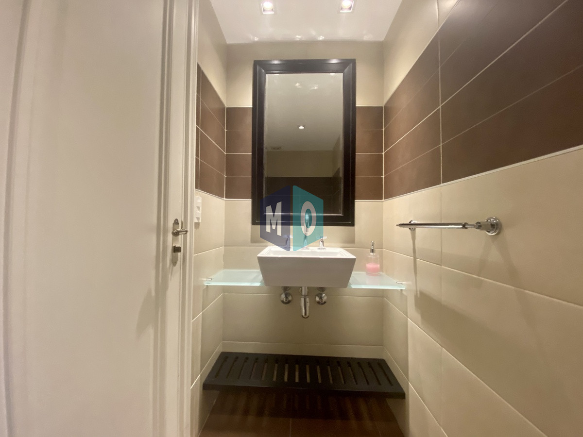 Apartamento ID.614 - Vende apartamento de 3dormitorios en Brava- Punta del Este