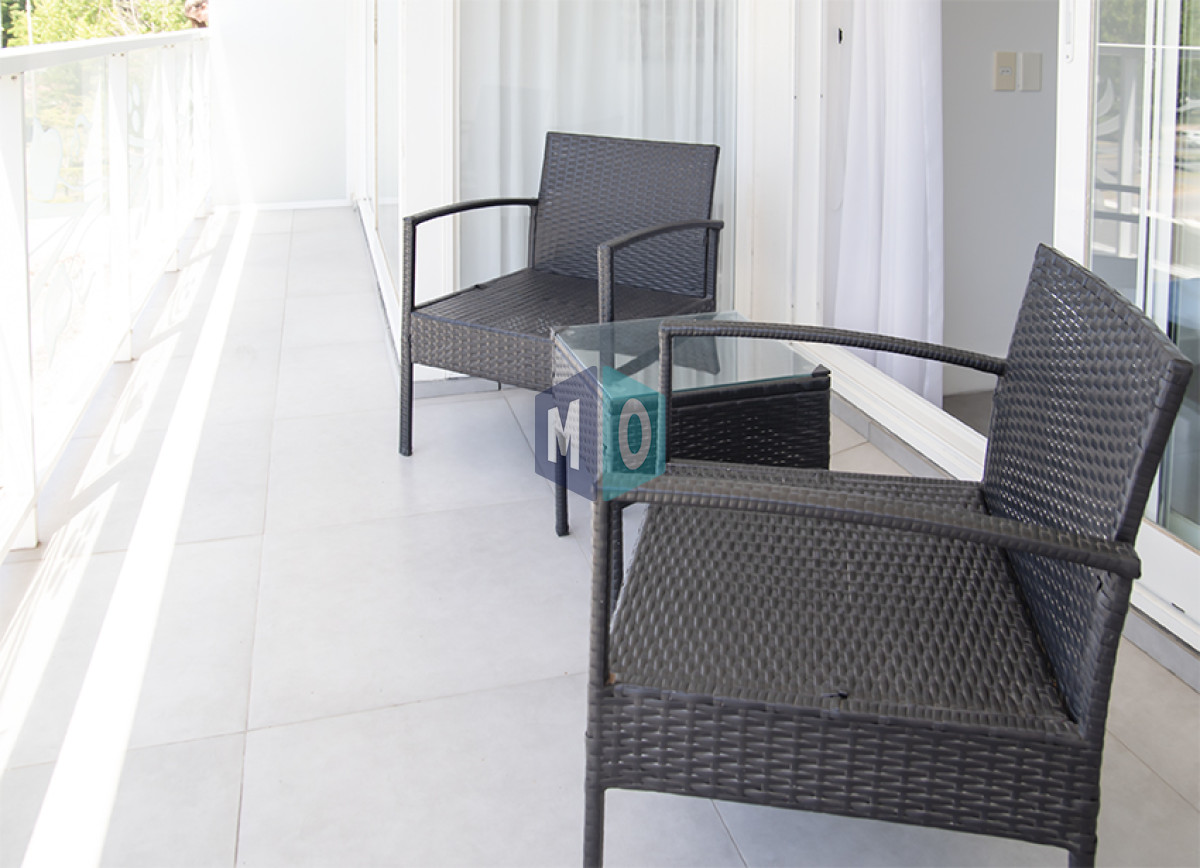 Apartamento ID.1083 - Apartamento en venta de 1 dormitorios a pasos del shopping en Punta del Este.