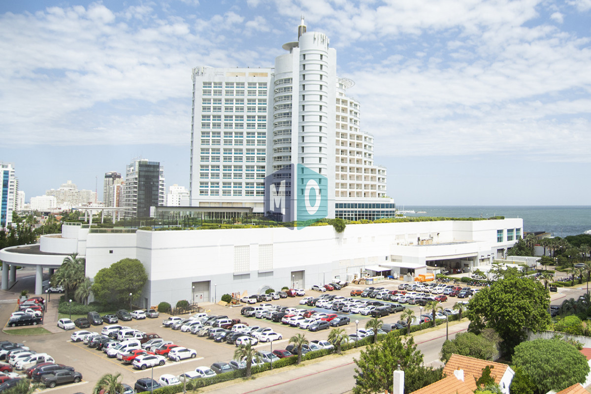 Apartamento ID.1103 - Apartamenro de 3 dormitorios a la venta en Punta del Este