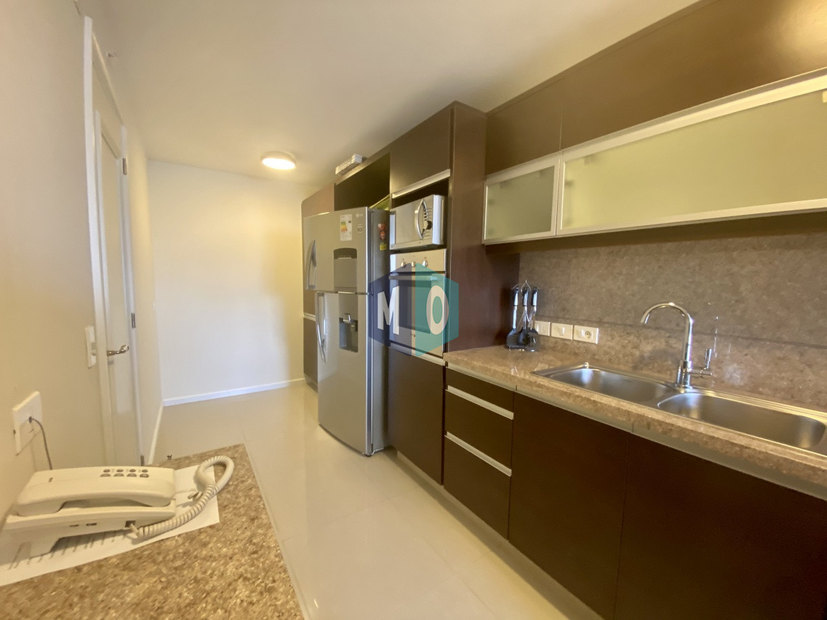 Apartamento ID.614 - Vende apartamento de 3dormitorios en Brava- Punta del Este