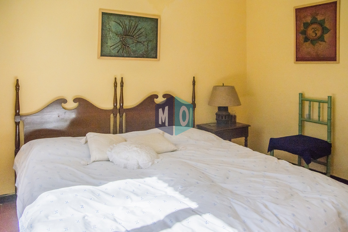 Casa ID.822 - VENDE CASA DE 3 DORMITORIOS EN PLAYA MANSA, CON AMPLIO TERRENO EN PUNTA DEL ESTE