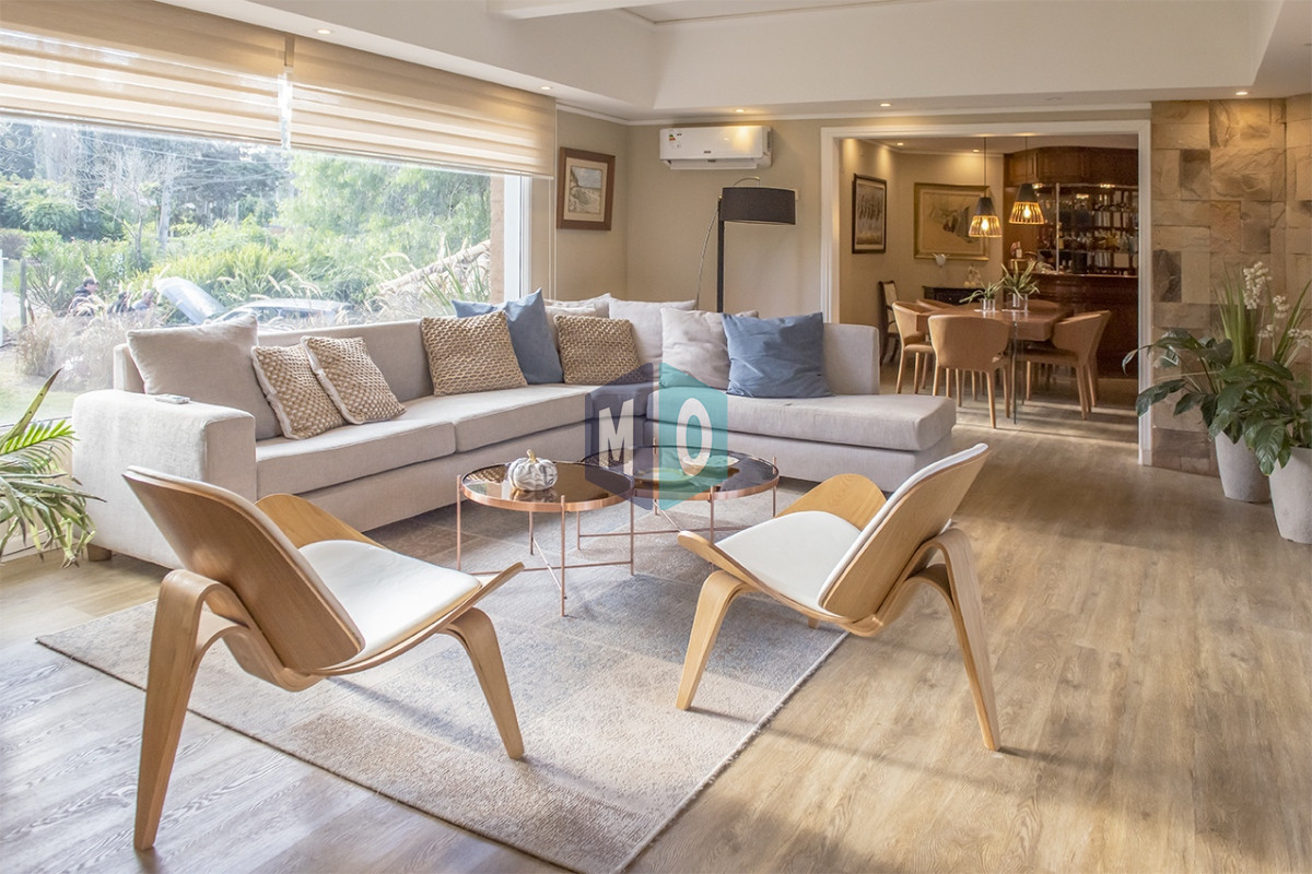 Casa ID.836 - Casa en Venta de 4 dormitorios en San Rafael , Punta del este 