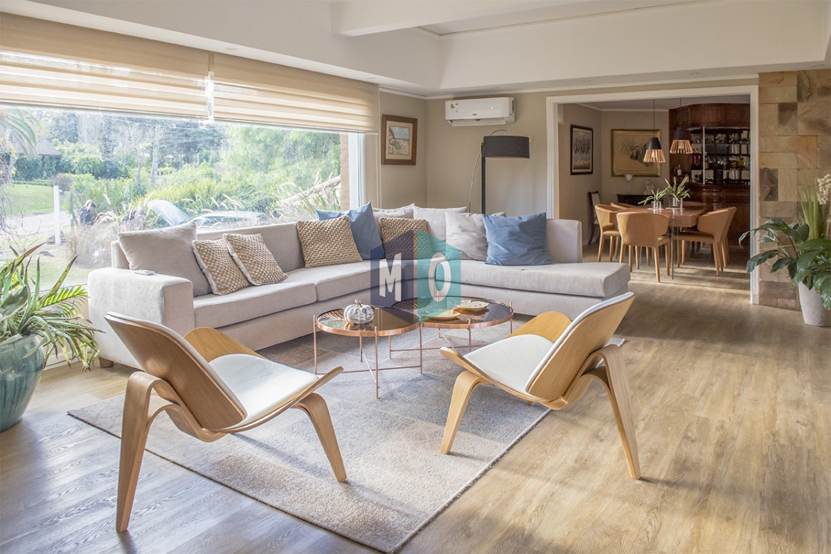 Casa ID.836 - Casa en Venta de 4 dormitorios en San Rafael , Punta del este 