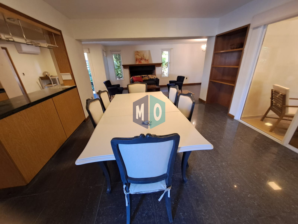 Casa ID.933 - Espaciosa Casa en Barrio Privado de 6 dorm y piscina en Punta del Este