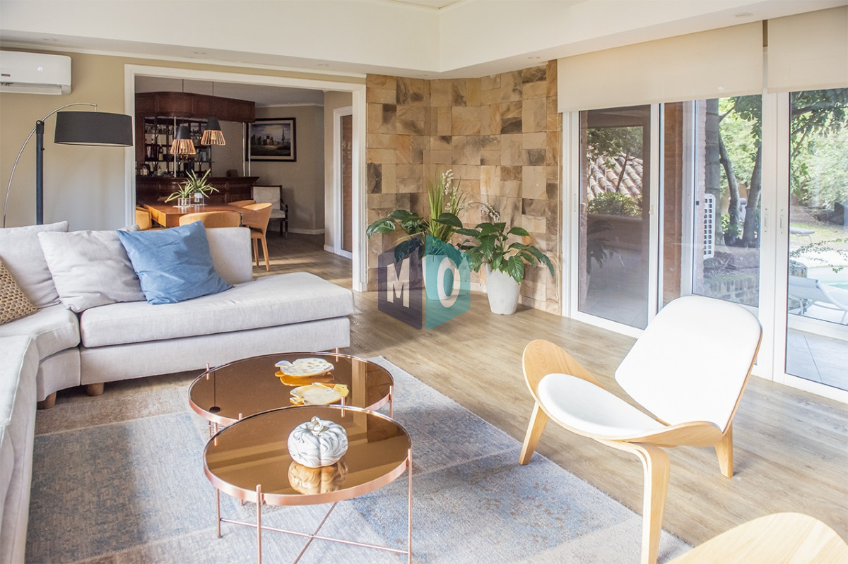 Casa ID.836 - Casa en Venta de 4 dormitorios en San Rafael , Punta del este 