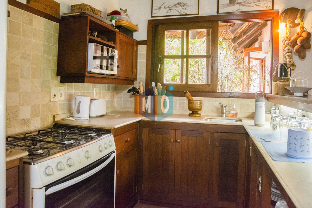 Casa ID.1167 - En venta casa de 1 dormitorio con dependencia en Cantegril