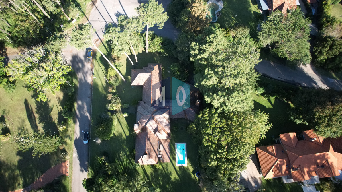 Casa ID.947 - Hermosa mansión en Golf de 6 dormitorios , Punta del Este