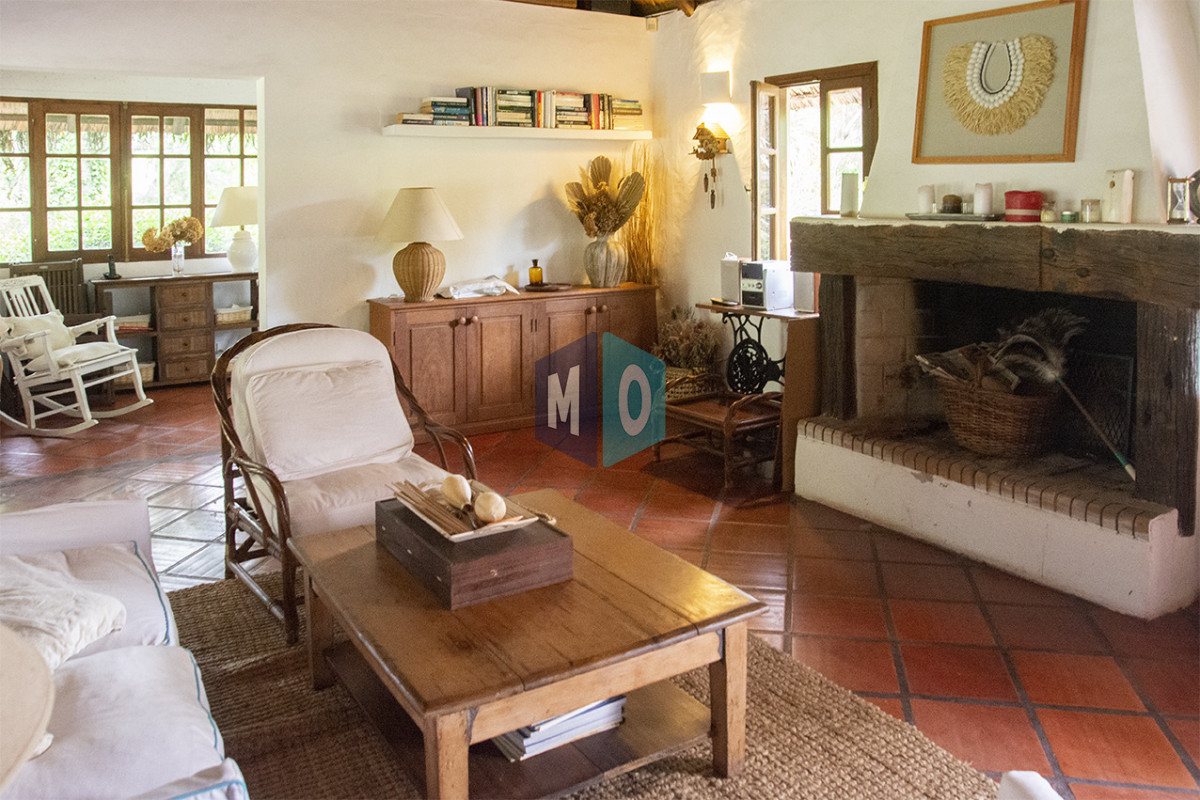 Casa ID.1167 - En venta casa de 1 dormitorio con dependencia en Cantegril