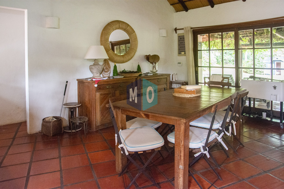 Casa ID.1167 - En venta casa de 1 dormitorio con dependencia en Cantegril
