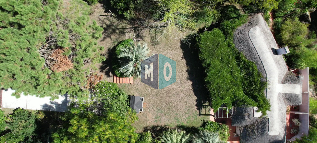 Casa ID.1167 - En venta casa de 1 dormitorio con dependencia en Cantegril