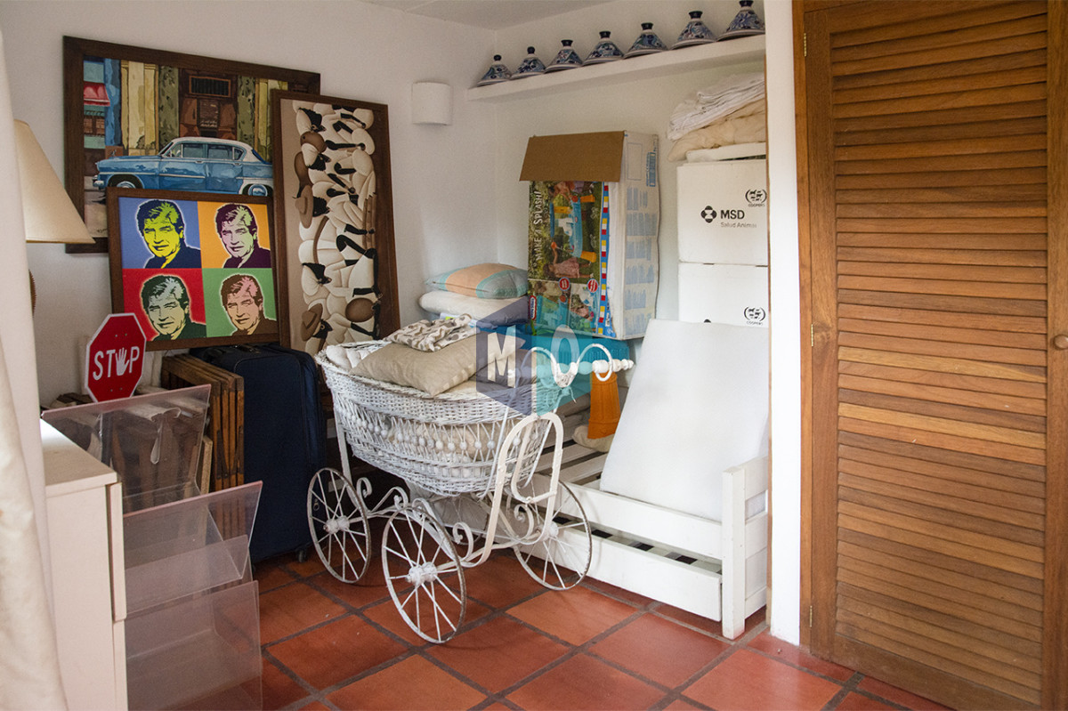 Casa ID.1167 - En venta casa de 1 dormitorio con dependencia en Cantegril