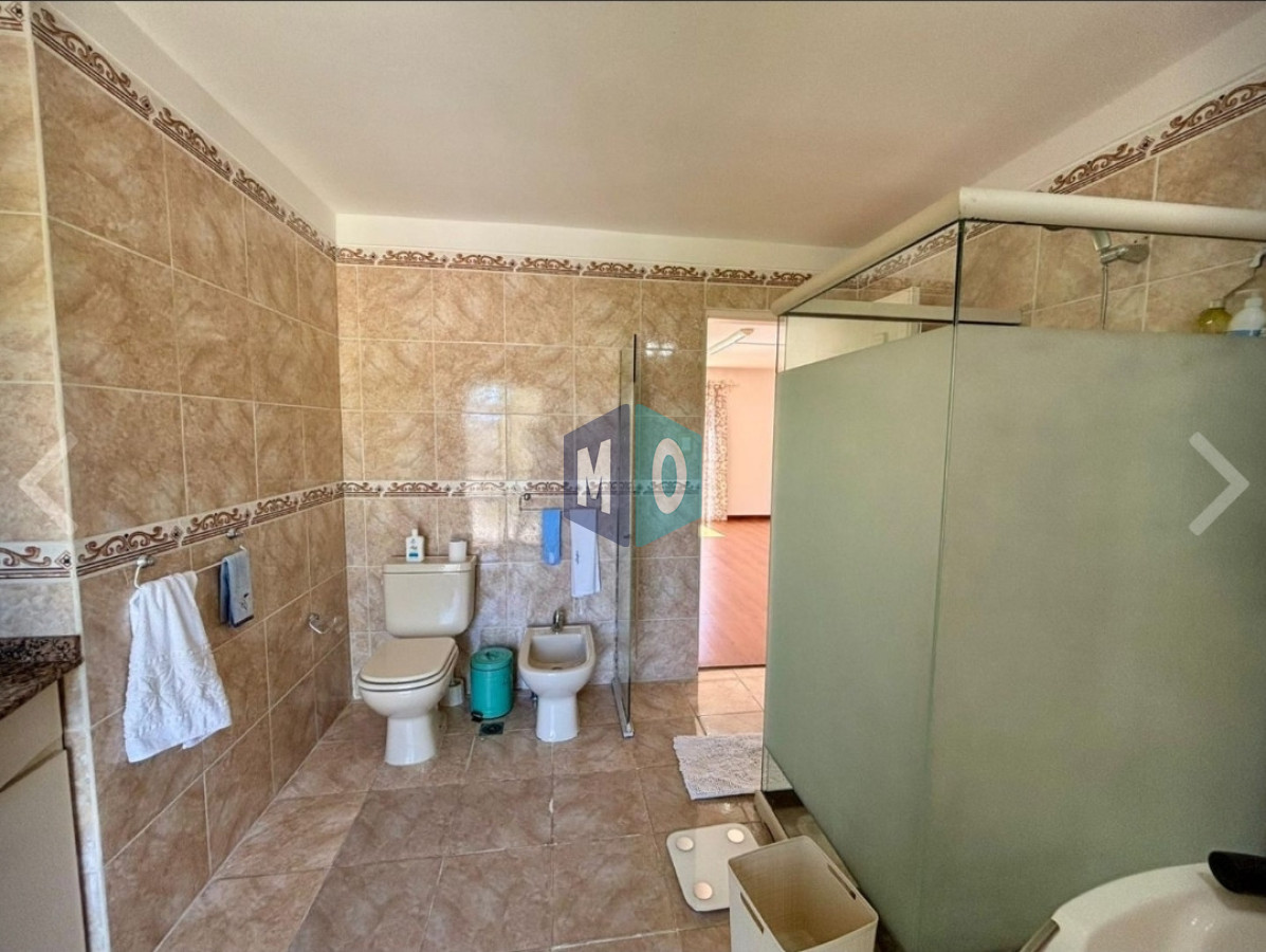 Casa ID.1162 - Vende casa de 4 dormitorios en Golf, Punta del Este con piscina