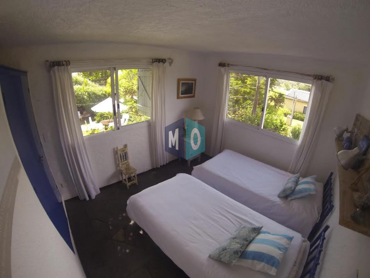 Casa ID.533 - Chalet de 5 dormitorios en venta proximo al mar, La Barra