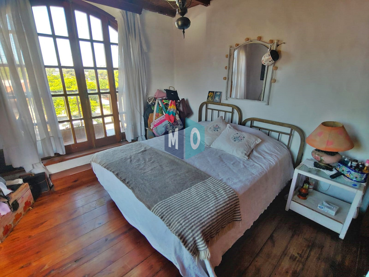 Casa ID.1165 - En venta casa de 4 dormitorios con piscina y parrillero en Las Delicias, Maldonado