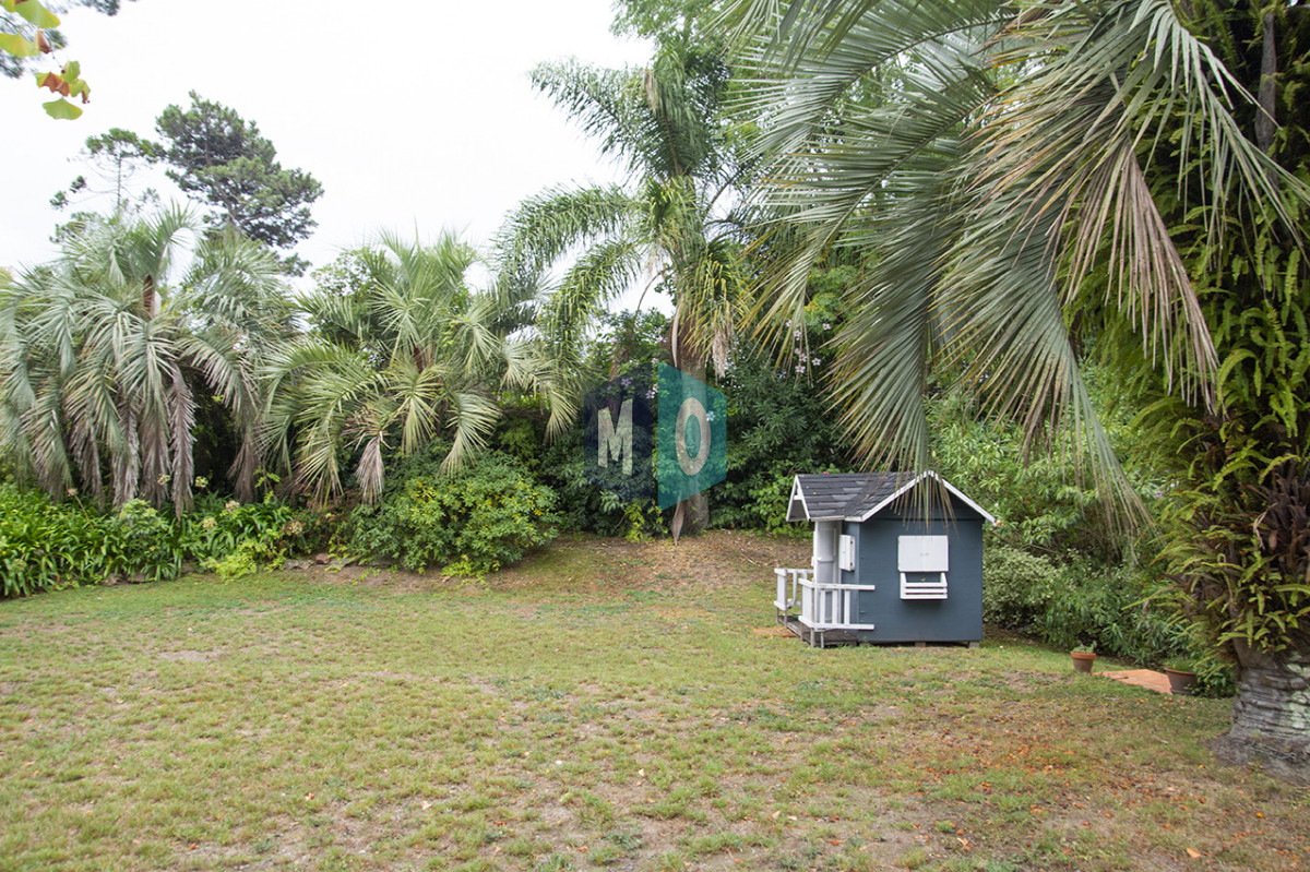 Casa ID.1167 - En venta casa de 1 dormitorio con dependencia en Cantegril