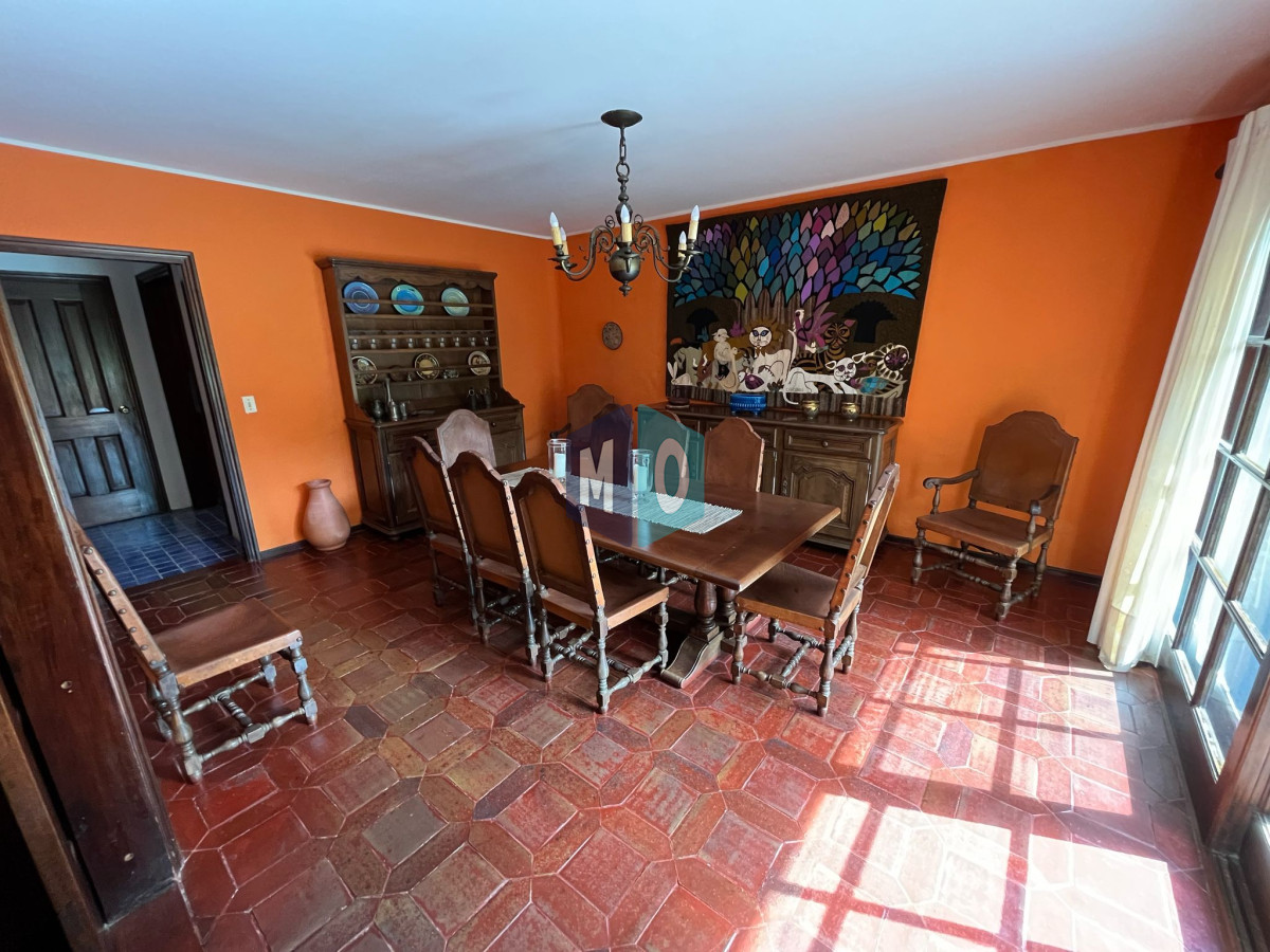 Casa ID.947 - Hermosa mansión en Golf de 6 dormitorios , Punta del Este