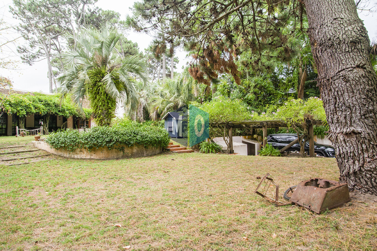 Casa ID.1167 - En venta casa de 1 dormitorio con dependencia en Cantegril