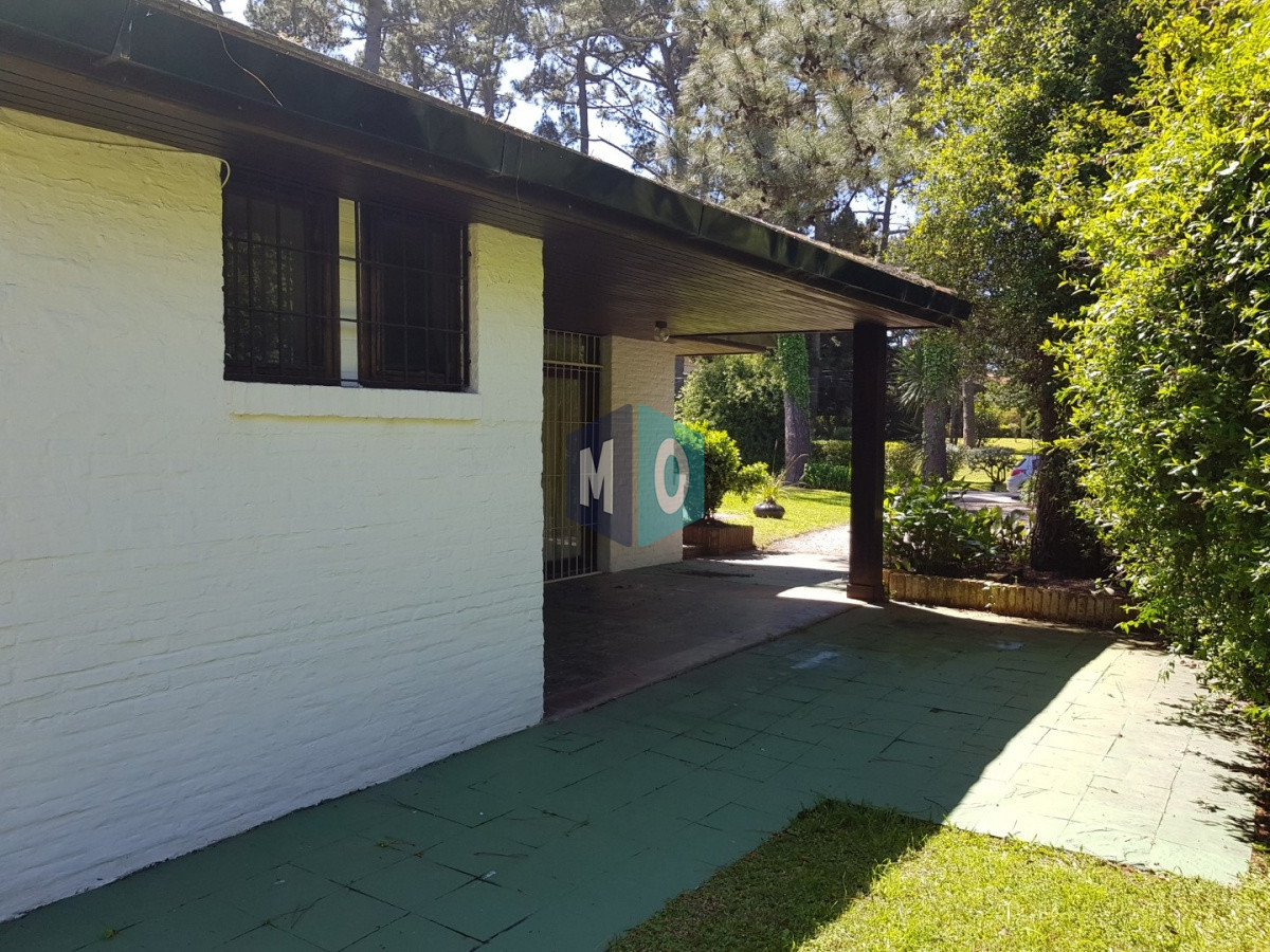 Casa ID.1164 - Casa en San rafael, 3 dormitorios y dependencia de servicio