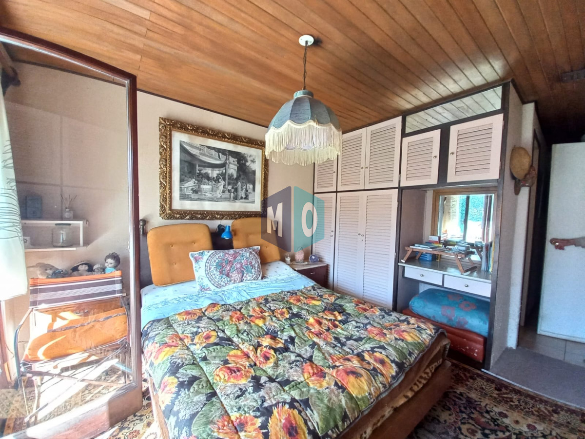 Casa ID.1168 - Vende casa de 4 dormitorios en Pinares, cerca del mar. Punta del Este. 