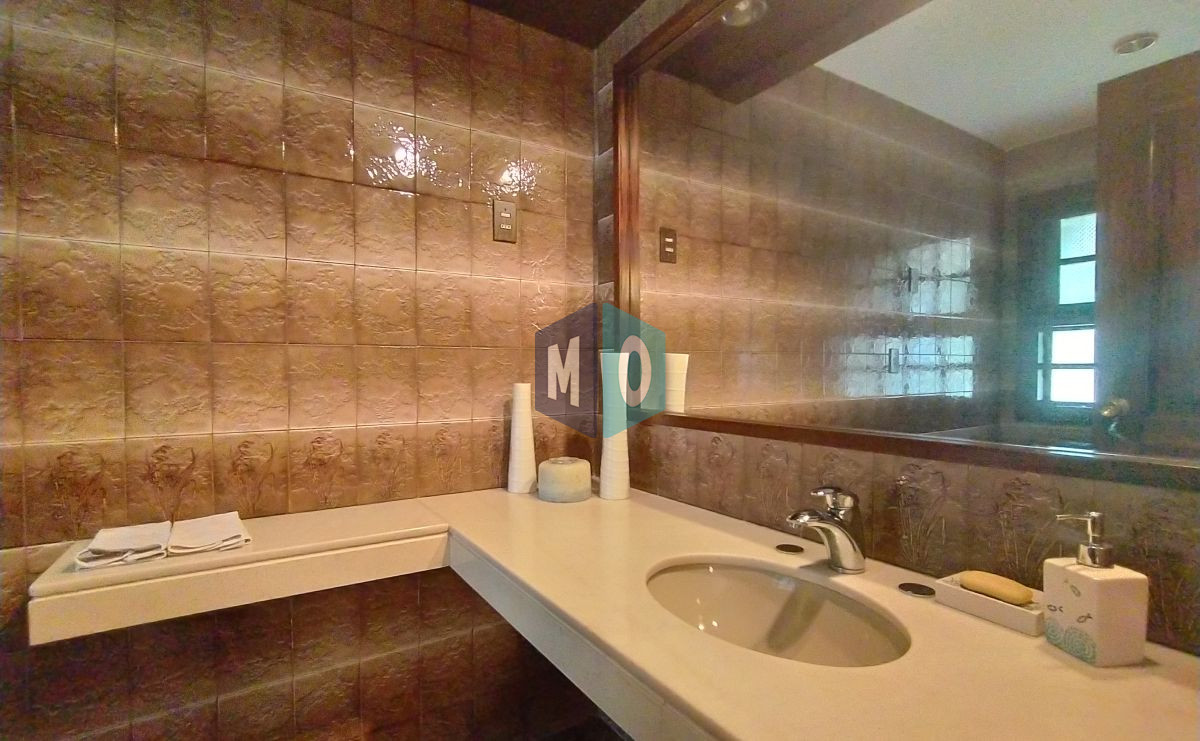 Casa ID.947 - Hermosa mansión en Golf de 6 dormitorios , Punta del Este