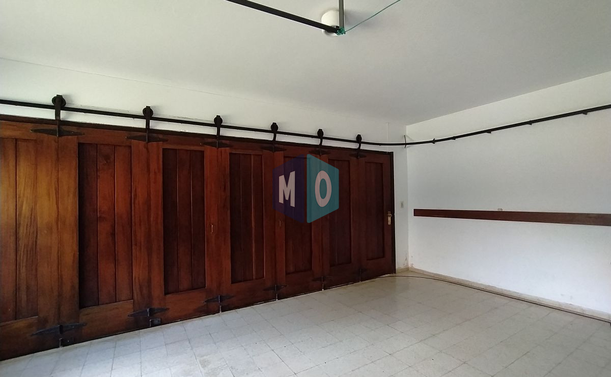 Casa ID.947 - Hermosa mansión en Golf de 6 dormitorios , Punta del Este