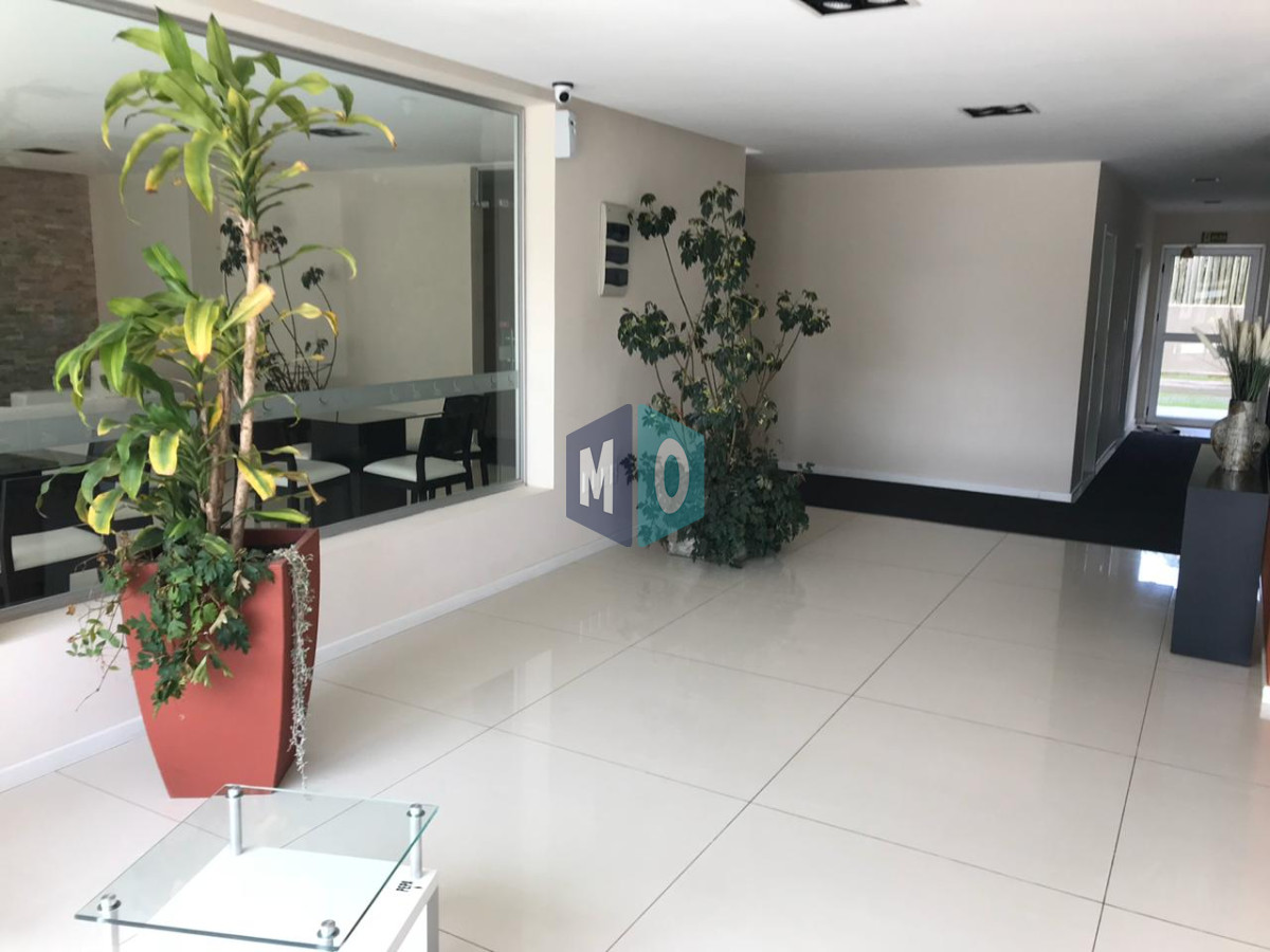 Apartamento ID.1159 - Apartamento en venta de 2 dormitorios en suite en Torre Moon,  Punta del Este