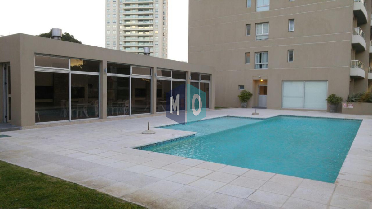 Apartamento ID.1159 - Apartamento en venta de 2 dormitorios en suite en Torre Moon,  Punta del Este