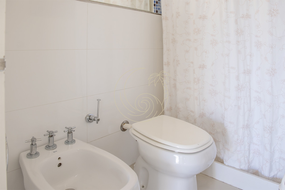 Apartamento ID.21092809 - Apartamento en Venta de 2 dormitorios en Edificio Panorama , Punta del este 