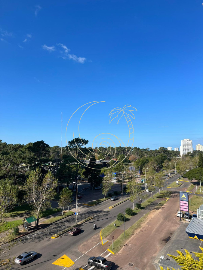 Apartamento ID.21092805 - Venta Apartamento de 2 dormitorios en zona Roosevelt, Punta del este 