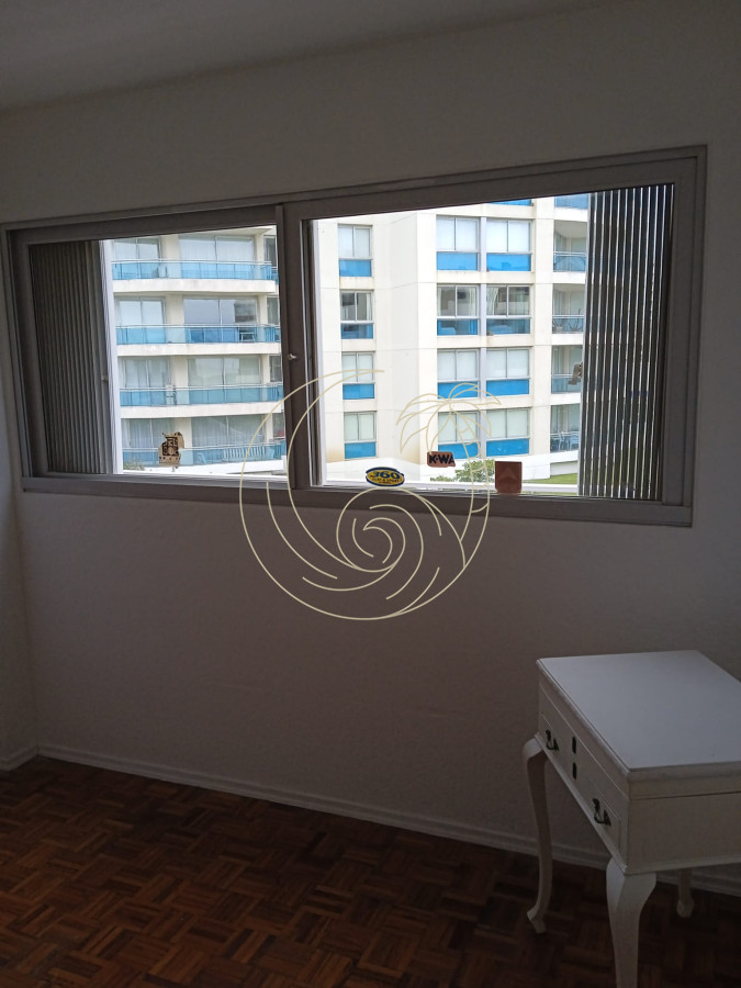 Apartamento ID.21092504 - Apartamento en venta de 2 dormitorios en Punta Del Este 
