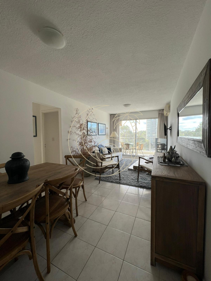 Apartamento ID.21092805 - Venta Apartamento de 2 dormitorios en zona Roosevelt, Punta del este 