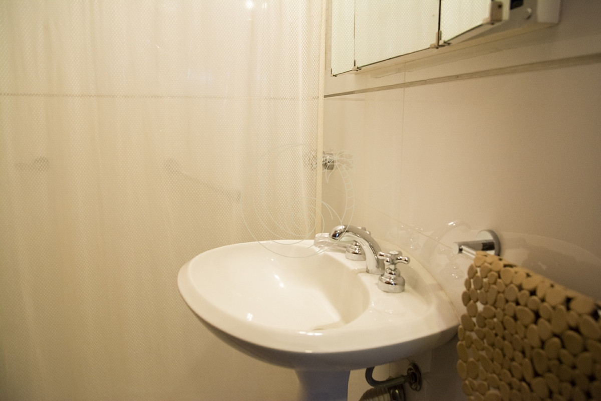 Apartamento ID.21092804 - Apartamento en Venta de 3 dormitorios en parada 2 de playa brava, cerca de servicios en Punta del Este 