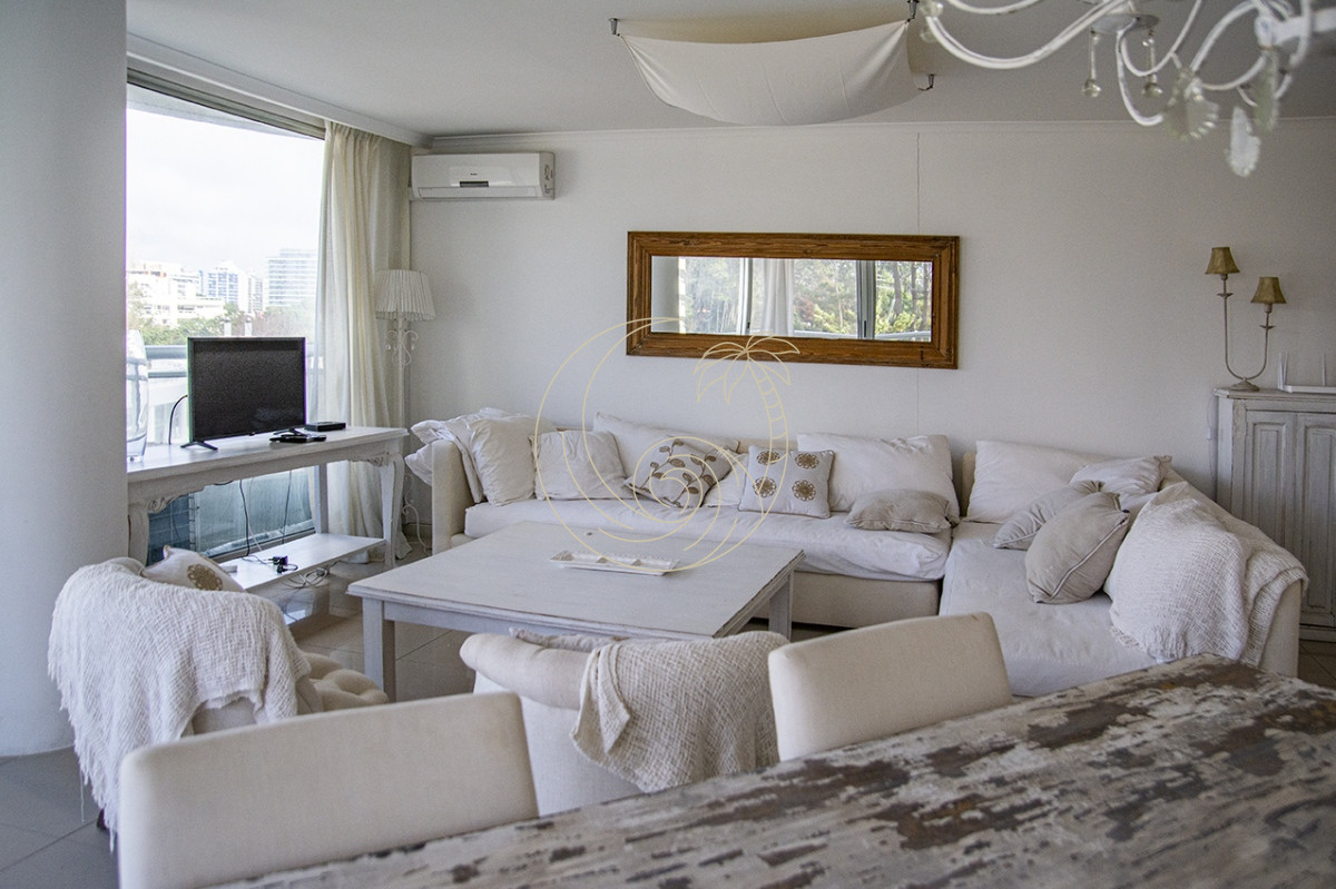 Apartamento ID.21092447 - Departamento de 3 dormitorios en suite en venta, Ocean Drive.
