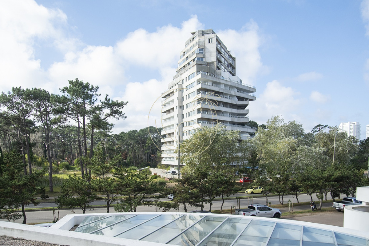 Apartamento ID.21092447 - Departamento de 3 dormitorios en suite en venta, Ocean Drive.