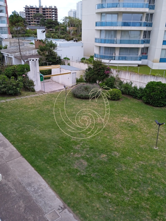 Apartamento ID.21092504 - Apartamento en venta de 2 dormitorios en Punta Del Este 