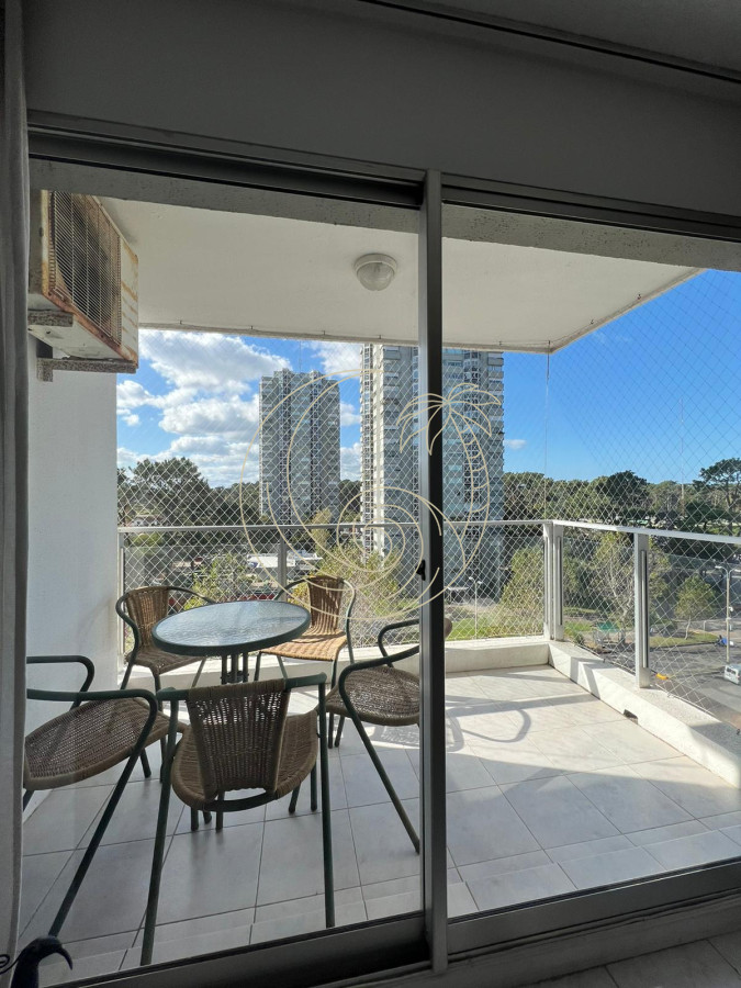 Apartamento ID.21092805 - Venta Apartamento de 2 dormitorios en zona Roosevelt, Punta del este 