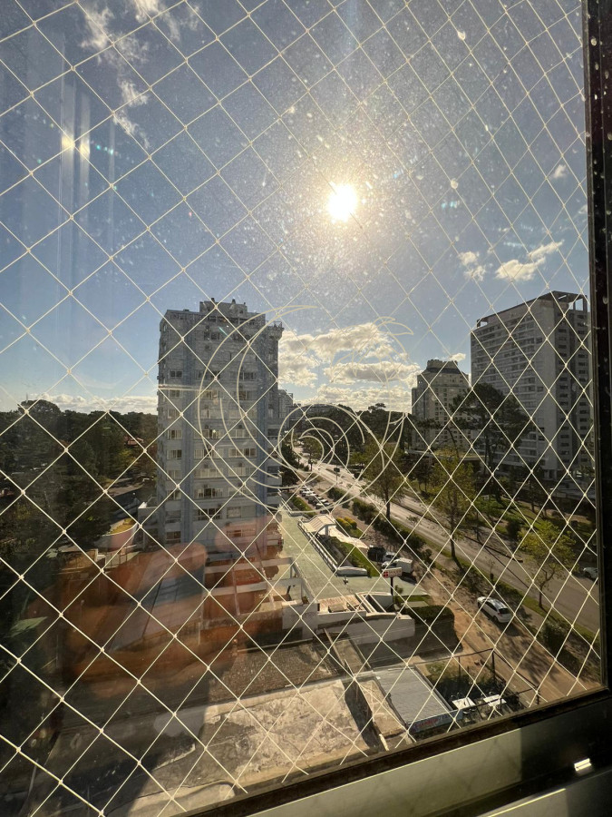 Apartamento ID.21092805 - Venta Apartamento de 2 dormitorios en zona Roosevelt, Punta del este 
