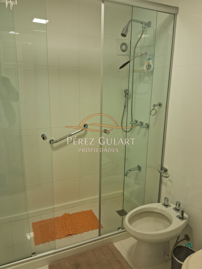 Apartamento ID.369 - Hermoso Departamento de 3 dormitorios en venta frente al mar. 