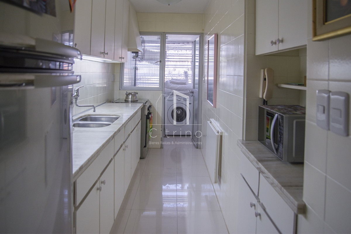 Apartamento ID.346 - Hermoso Departamento de 3 dormitorios en venta frente al mar. 