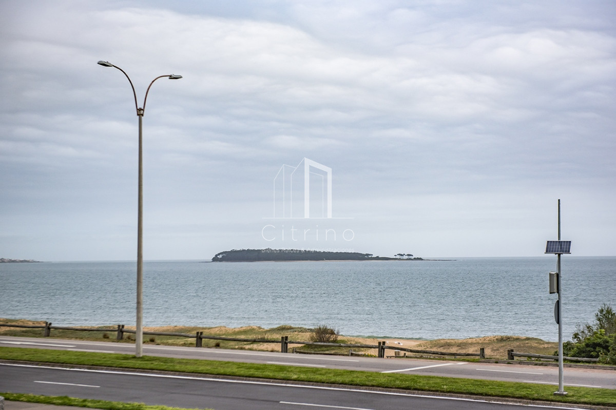Apartamento ID.347 - Departamento de 3 dormitorios en venta. Gran Oportunidad en Mansa.