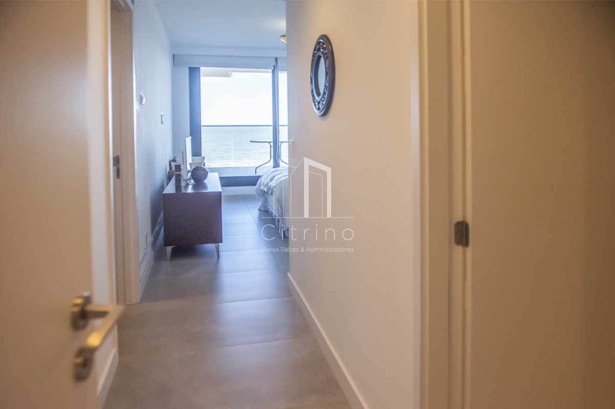 Apartamento ID.1824 - Gran oportunidad, departamento frente al mar con vista a la bahia en venta. Torre Venetian.