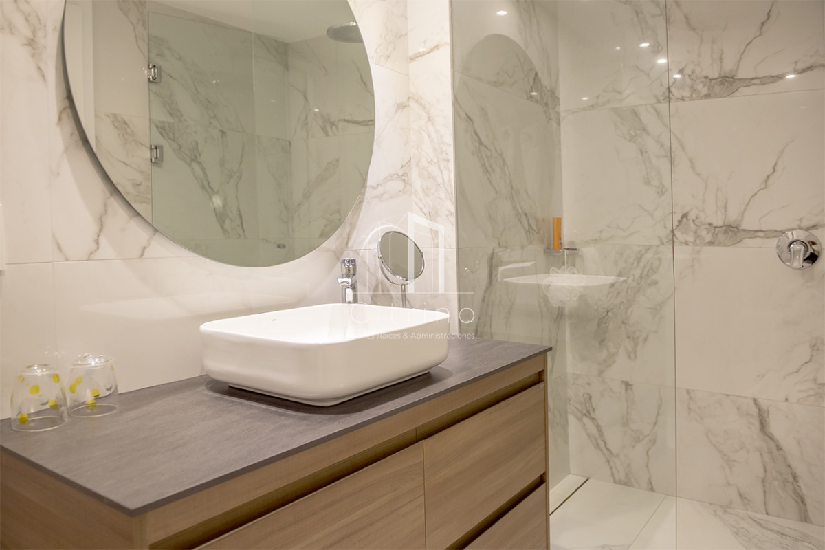 Apartamento ID.1824 - Gran oportunidad, departamento frente al mar con vista a la bahia en venta. Torre Venetian.