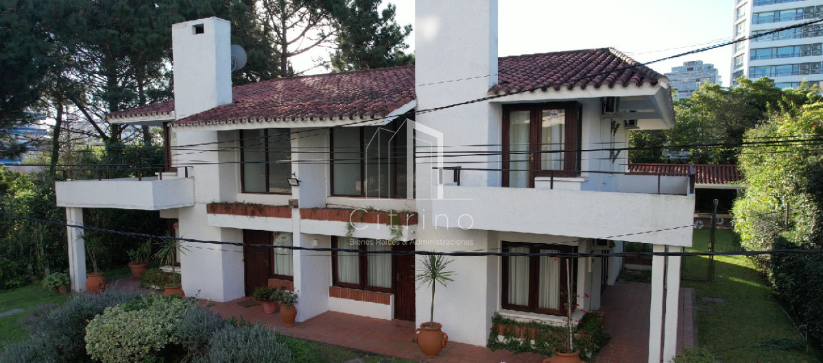 Casa ID.2430 - 2 chalet apareados en venta proximo al mar, Playa Brava