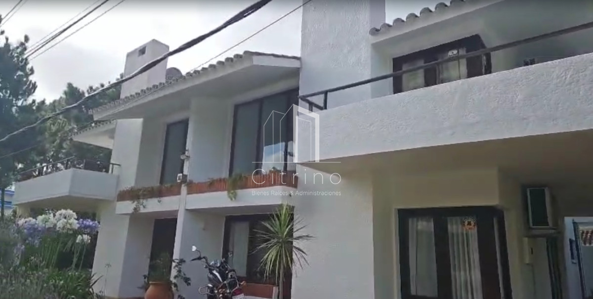Casa ID.2430 - 2 chalet apareados en venta proximo al mar, Playa Brava